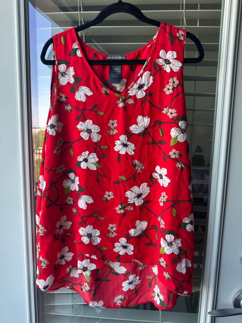 Chelsea & Theodore Red Floral Sleeveless Top